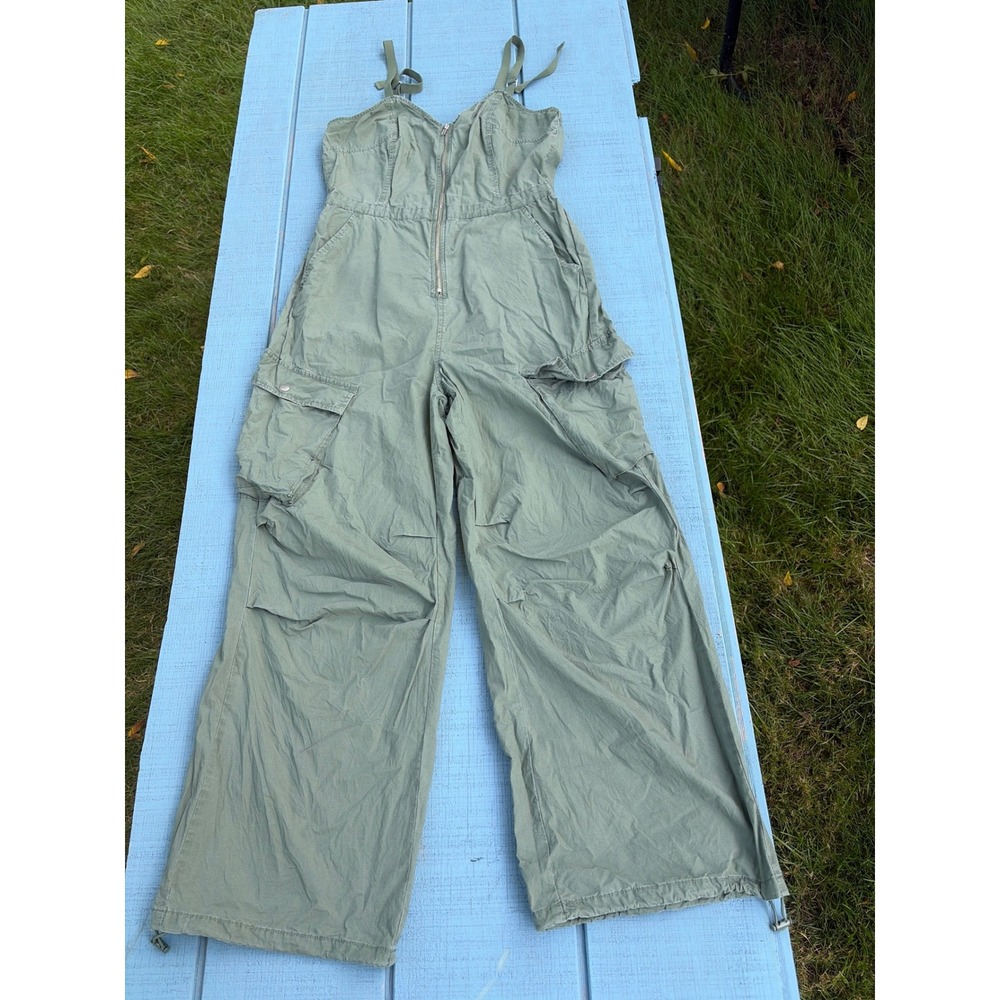 Universal Thread Women Green Cargo Wide Leg Jumpsuit Adjustable Straps Size M